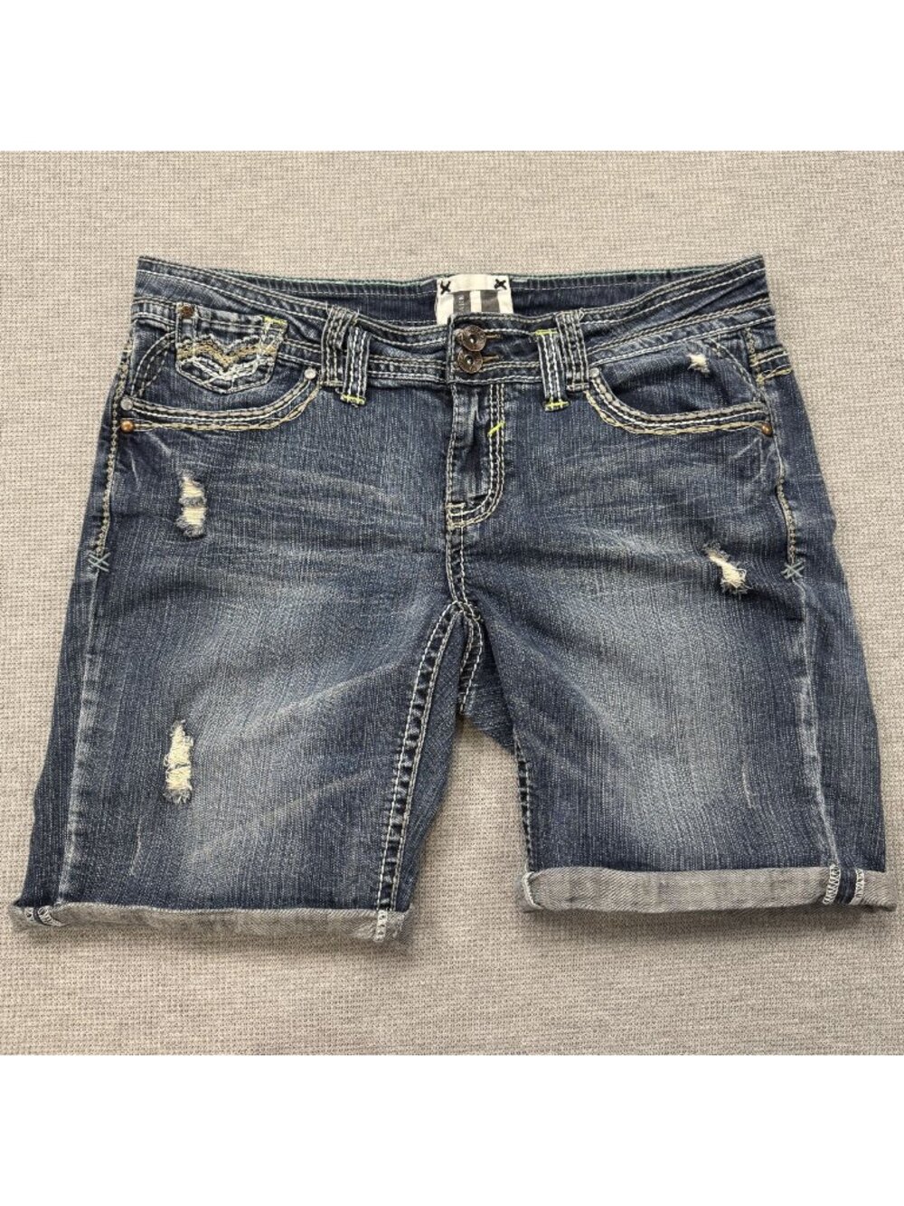 Trademark H Denim Bermuda Shorts Size 16 Distressed Thick Stitch Pockets Stretch